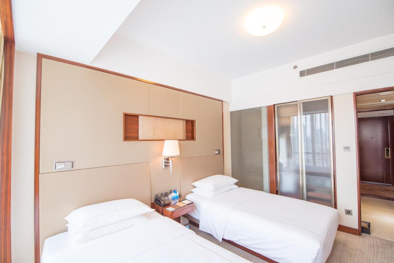 Jinan Silver Plaza Quancheng Hotel 外观 照片