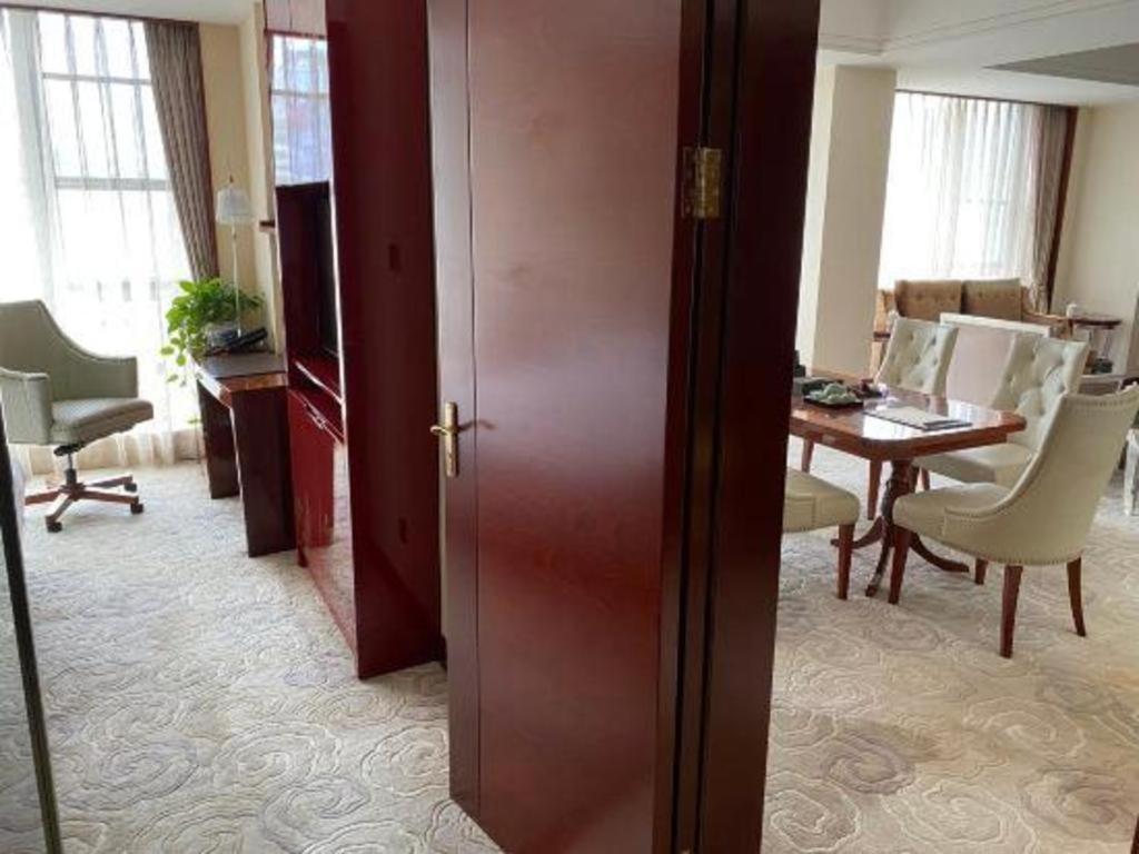 Jinan Silver Plaza Quancheng Hotel 外观 照片